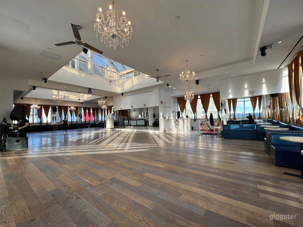 Breathtaking, Elegant, & Modern Penthouse NY Photo 4