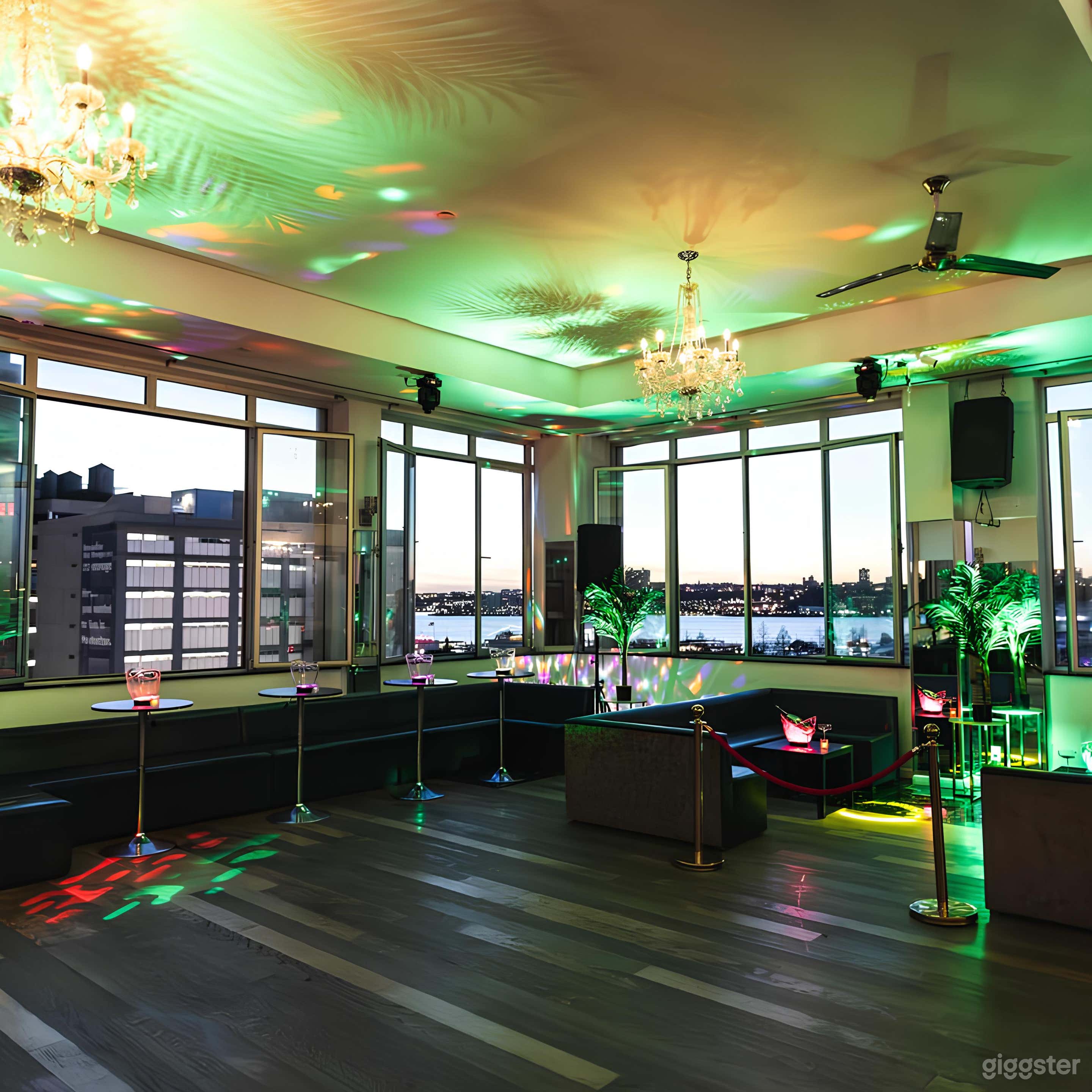 Breathtaking, Elegant, &amp; Modern Penthouse NY Photo 3