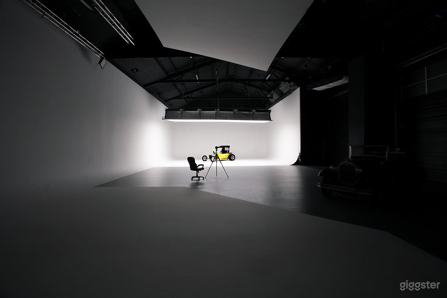 Stage B+C with lightbank and flying flat