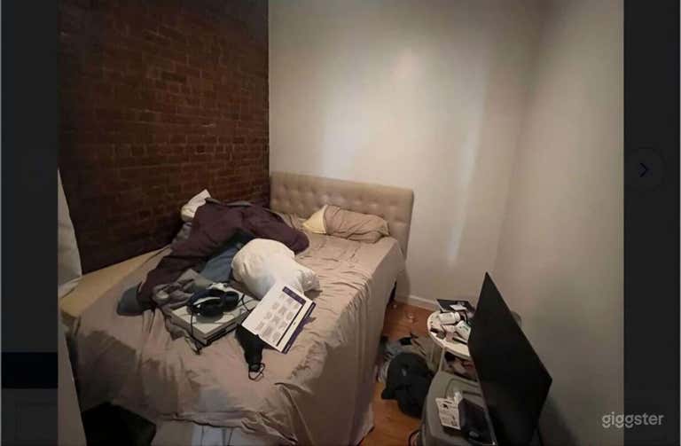  Apartment in Prime Location, Cozy Living Room 