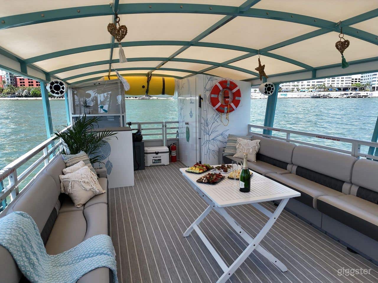 35’ MOANA BOAT  Photo 3