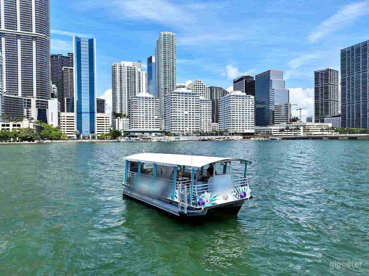 35’ MOANA BOAT  Photo 2