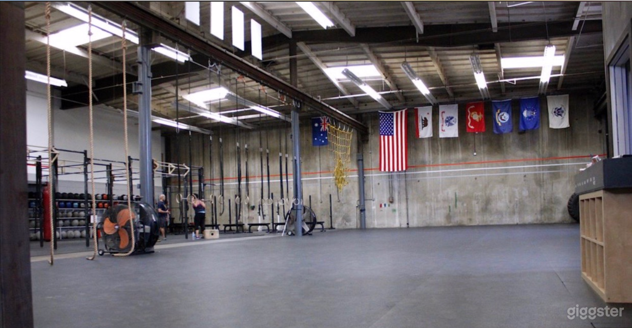 One of a kind industrial gym space Photo 3