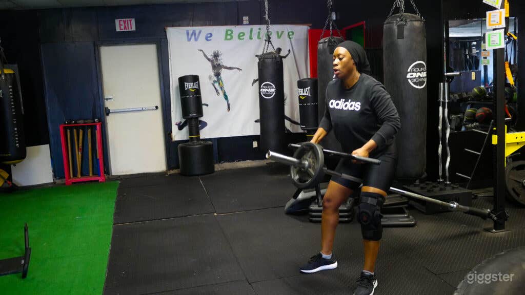 Gym in Houston for private sessions, fitness photography, and filming! Photo 4