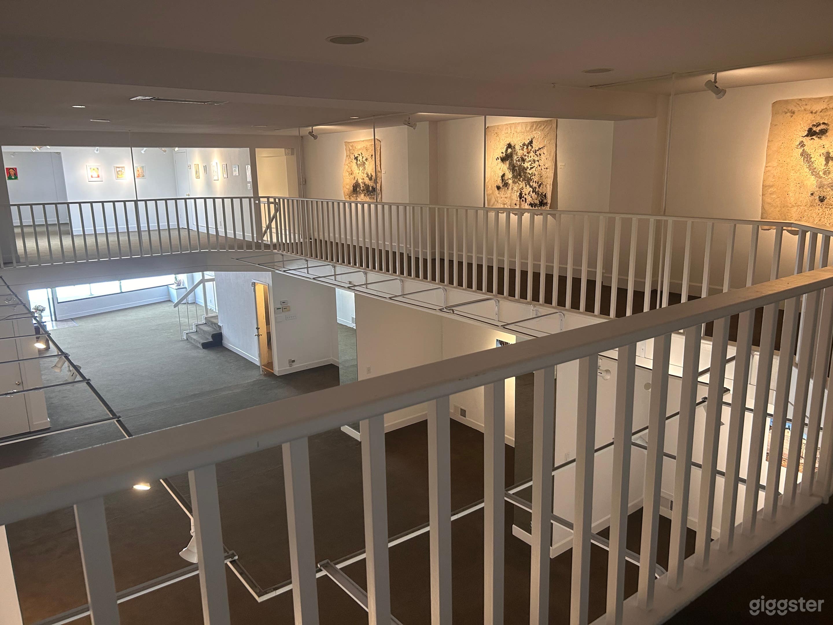 Union Square Old Hollywood Art Gallery Photo 3