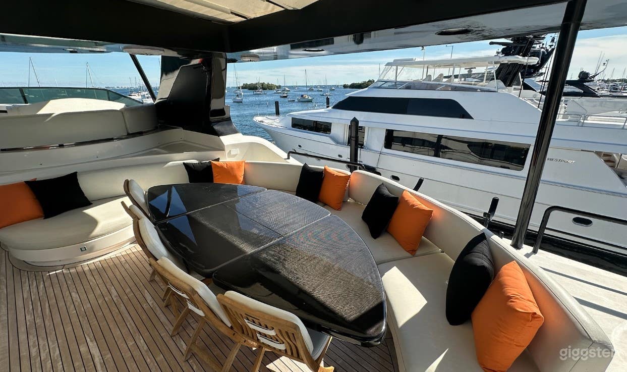 120 Azimut 'Infinity' Photo 3