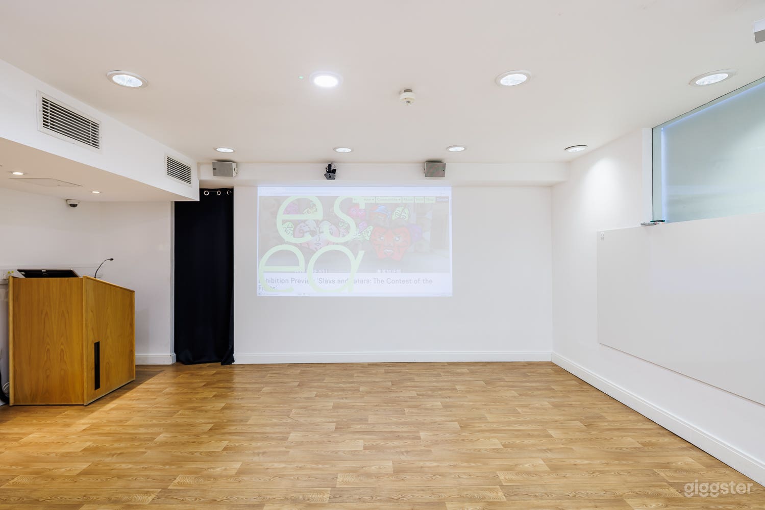Multipurpose room, Manchester's NQ  Photo 1
