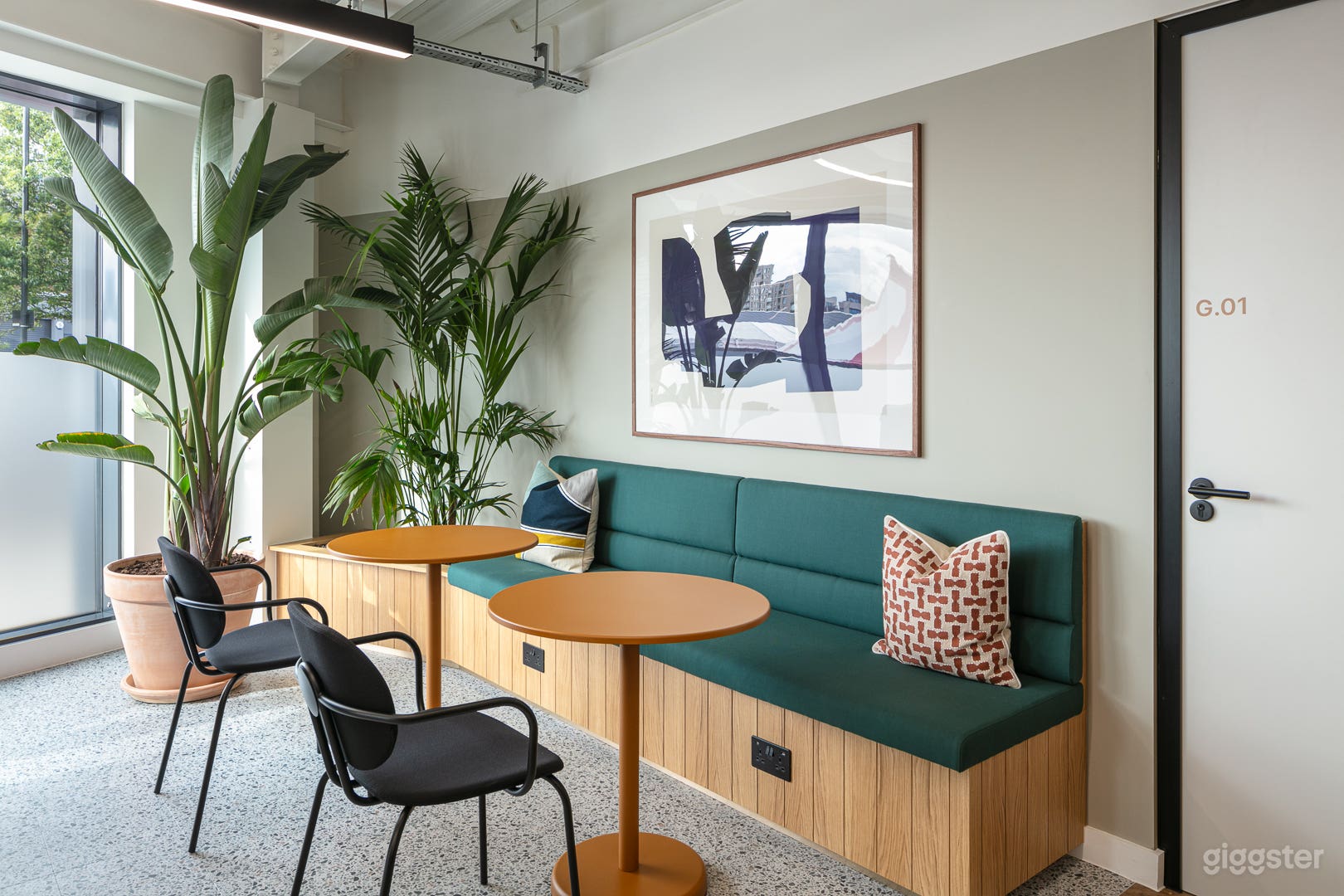 Personal Hub and Co-working Space in South London Photo 2