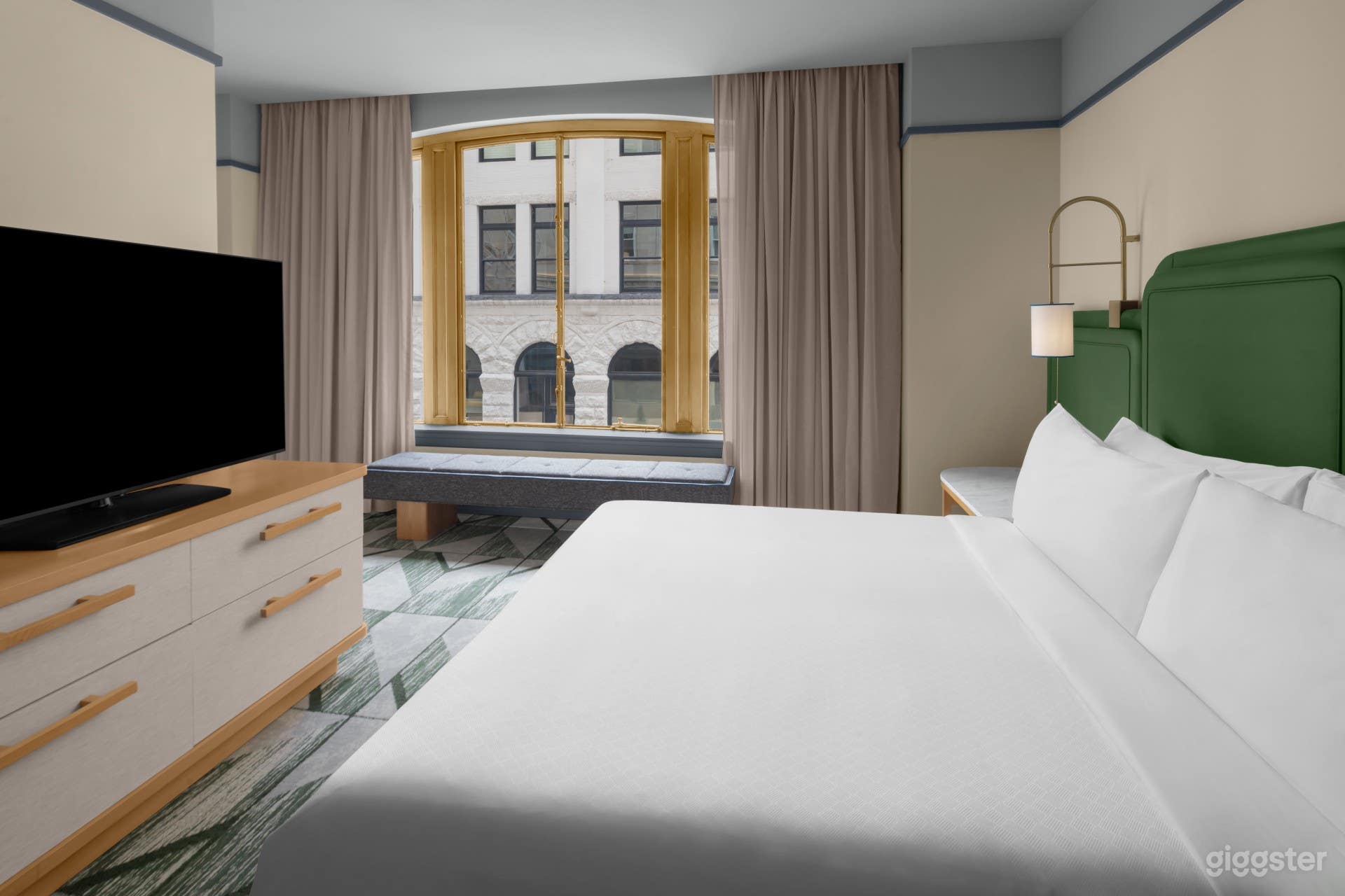 Stylish Hotel Room for Meetings & Conferences Photo 2