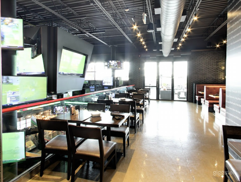  Intimate Mezzanine Lounge 