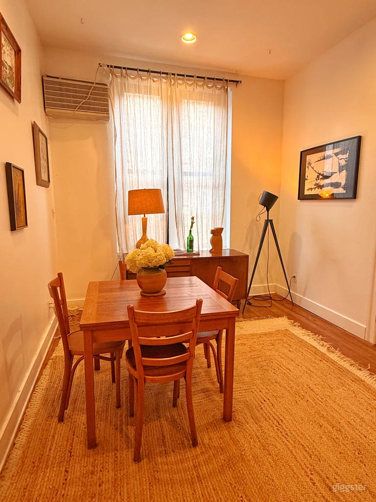  Brownstone Parlour Floor with Large Patio 