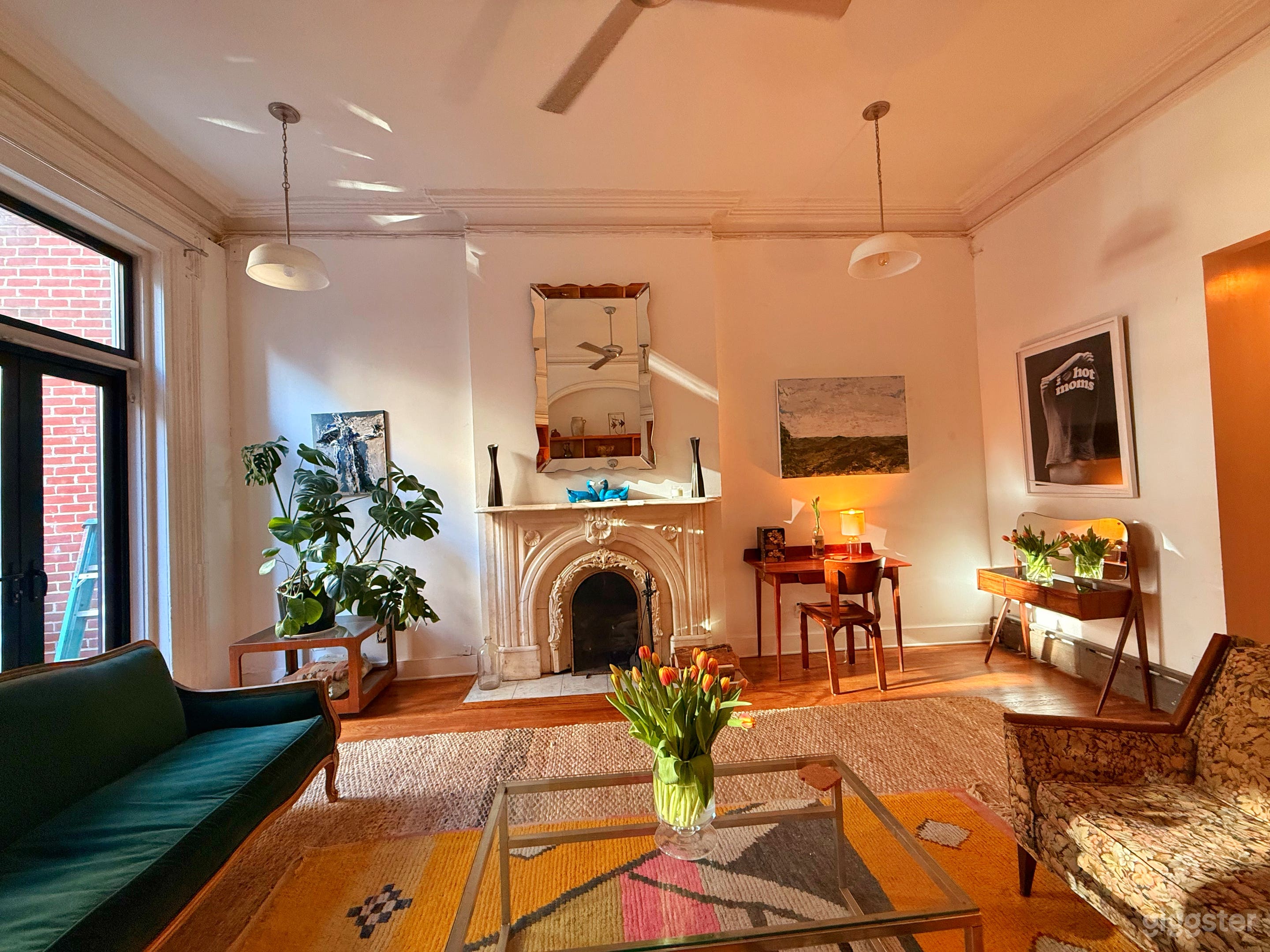 Brownstone Parlour Floor with Large Patio Photo 1