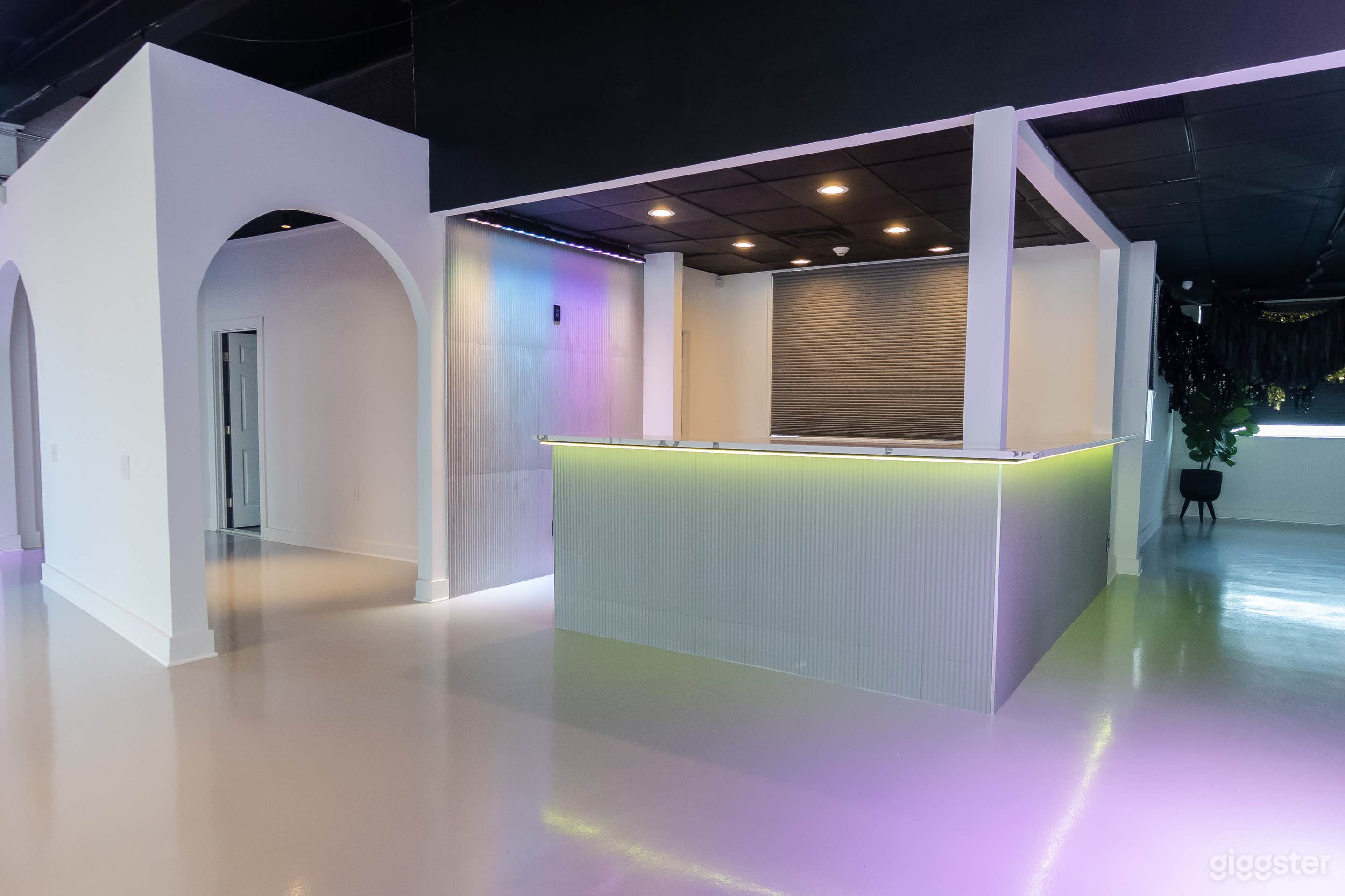 Versatile, customizable blank CANVAS Photo 3