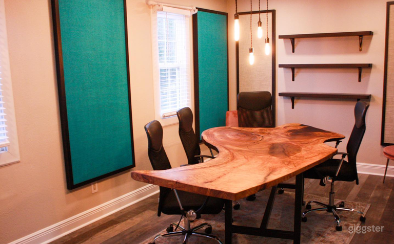  Creative Aesthetic Loft in Clearwater  