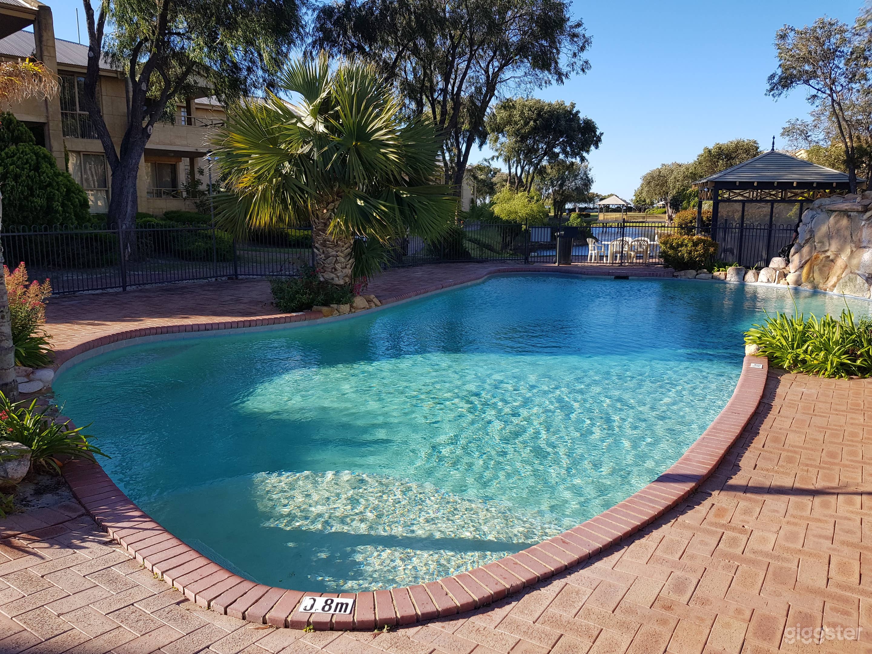 Outdoor Swimming Pool 2 Photo 3