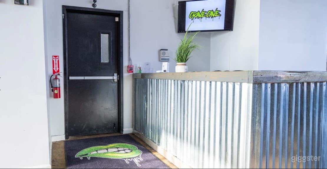 Dance &amp; Fitness Studio w Rooftop Access &amp; CityView Photo 3