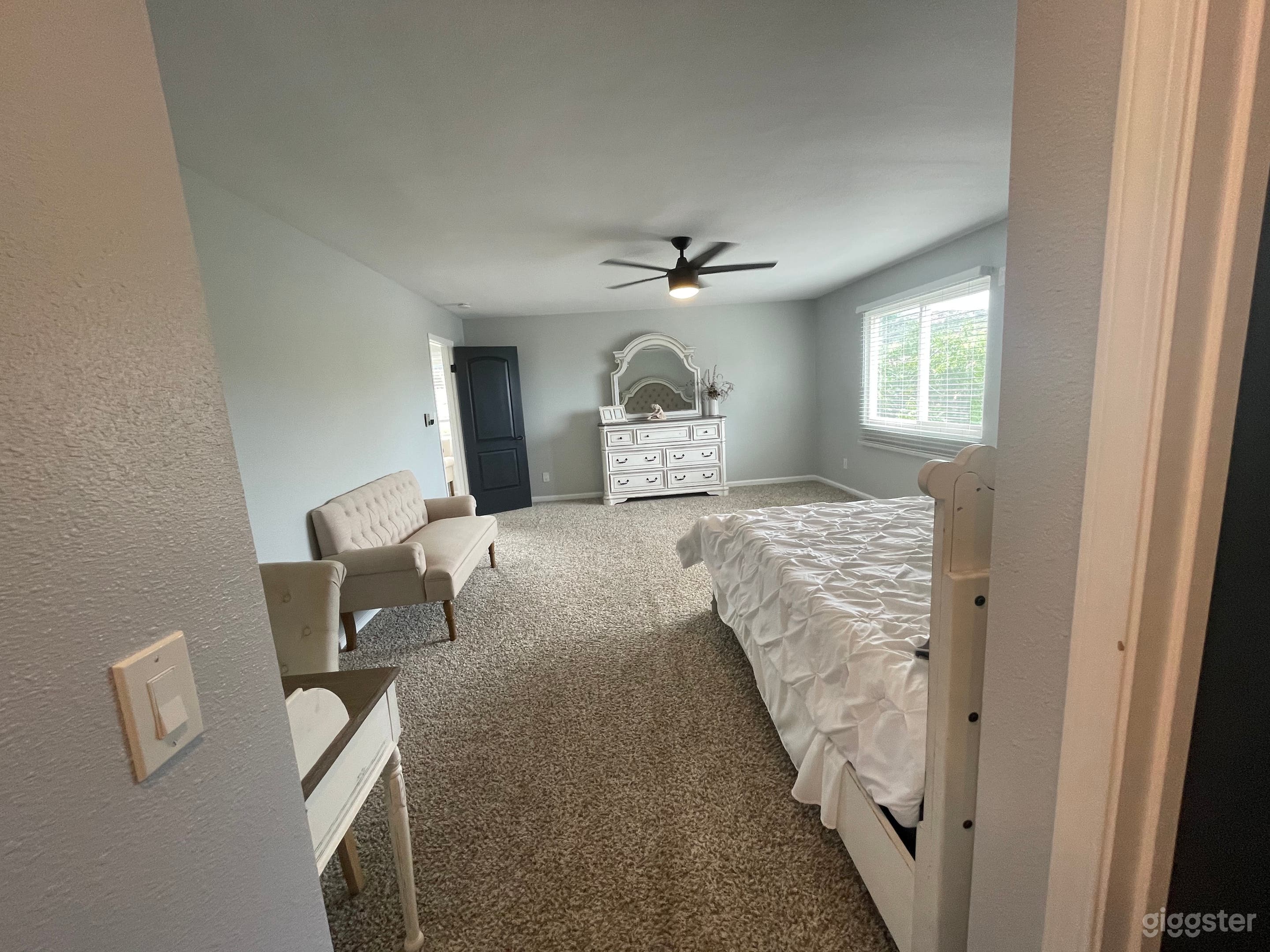 Master suite upstairs 