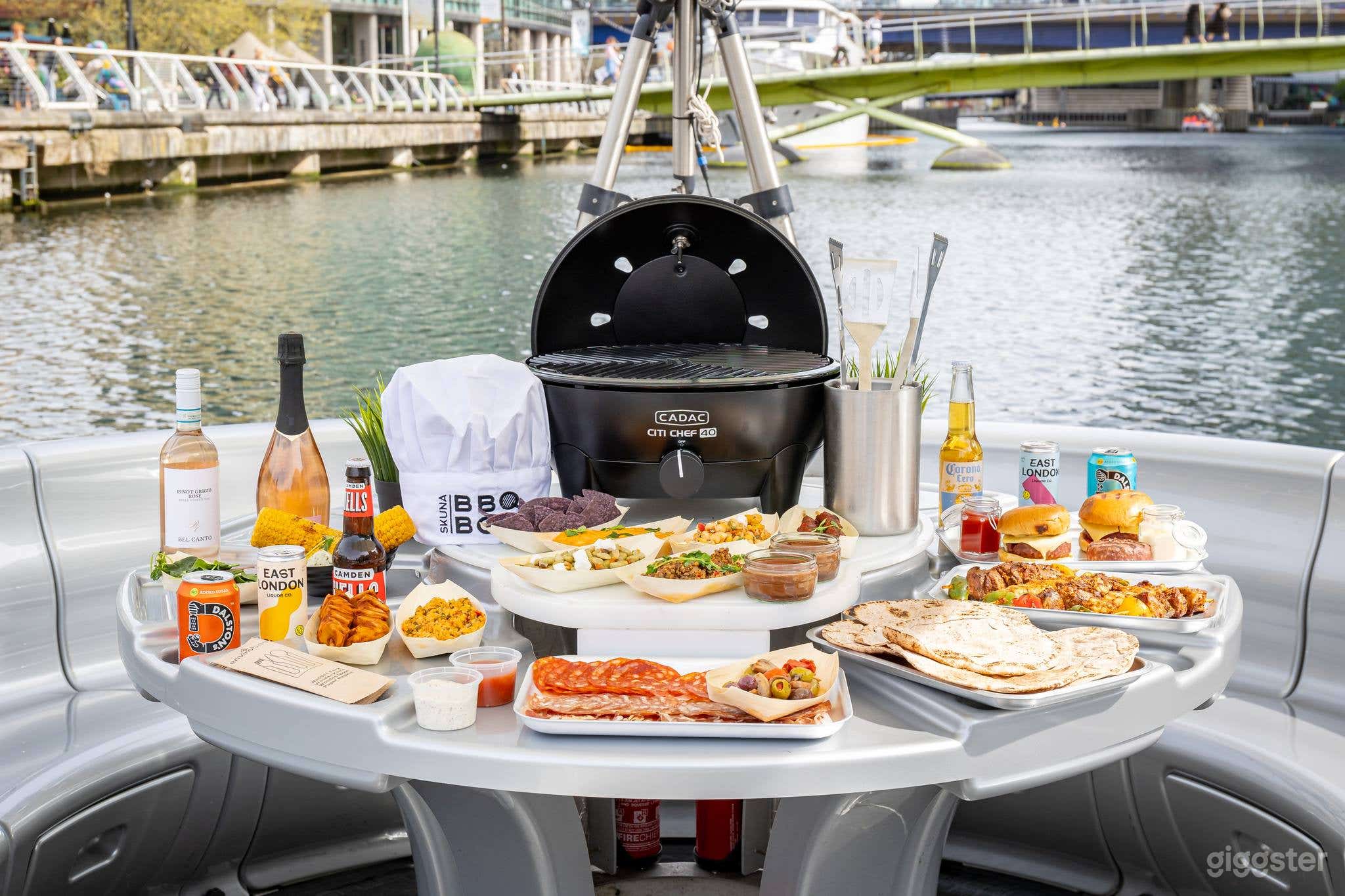  Feast and Unique Barbecue Boat Photo 2