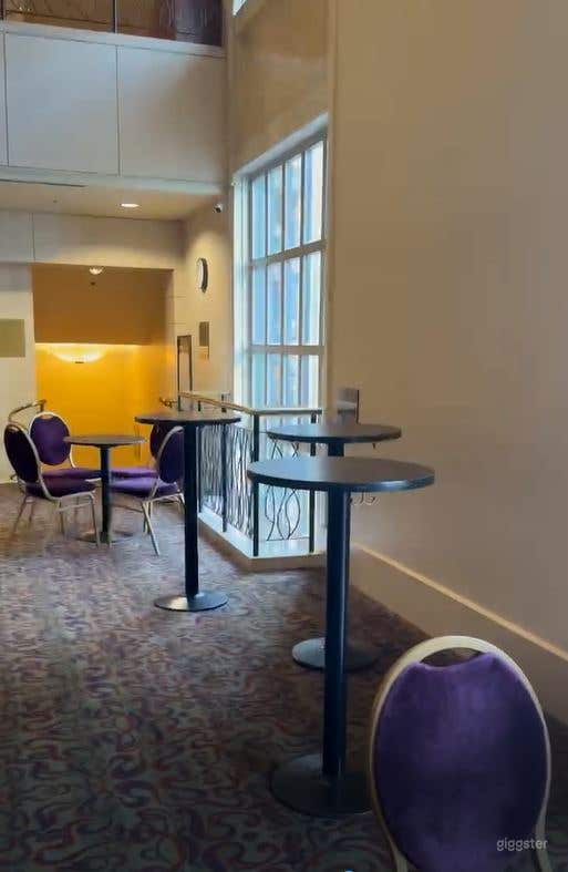  The Gold Bar/Sky Bar 