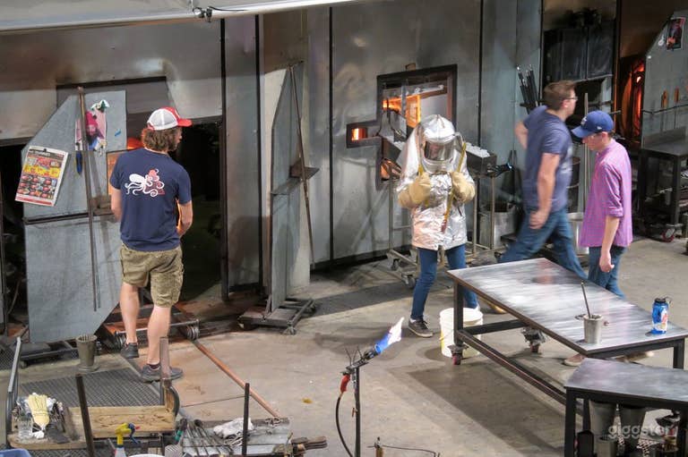  Working Glass Studio 