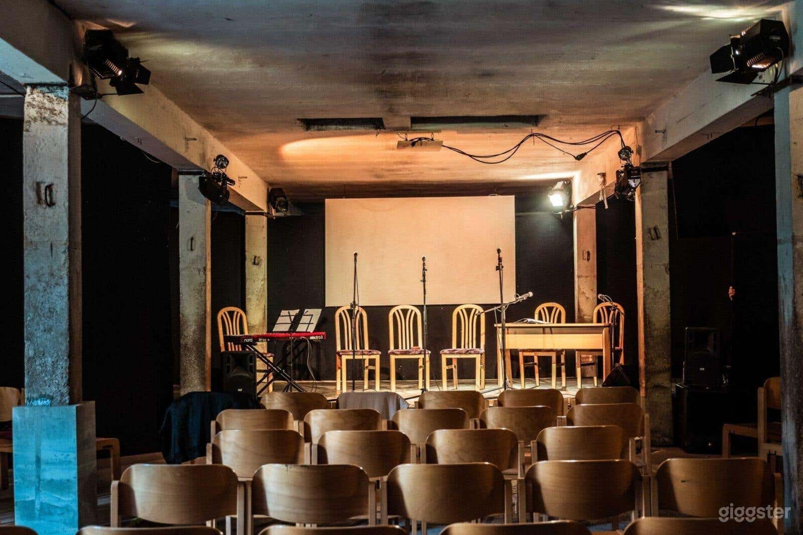 Historisches Lagerhaus-Scheuneninterieur für Filmproduktione Photo 3