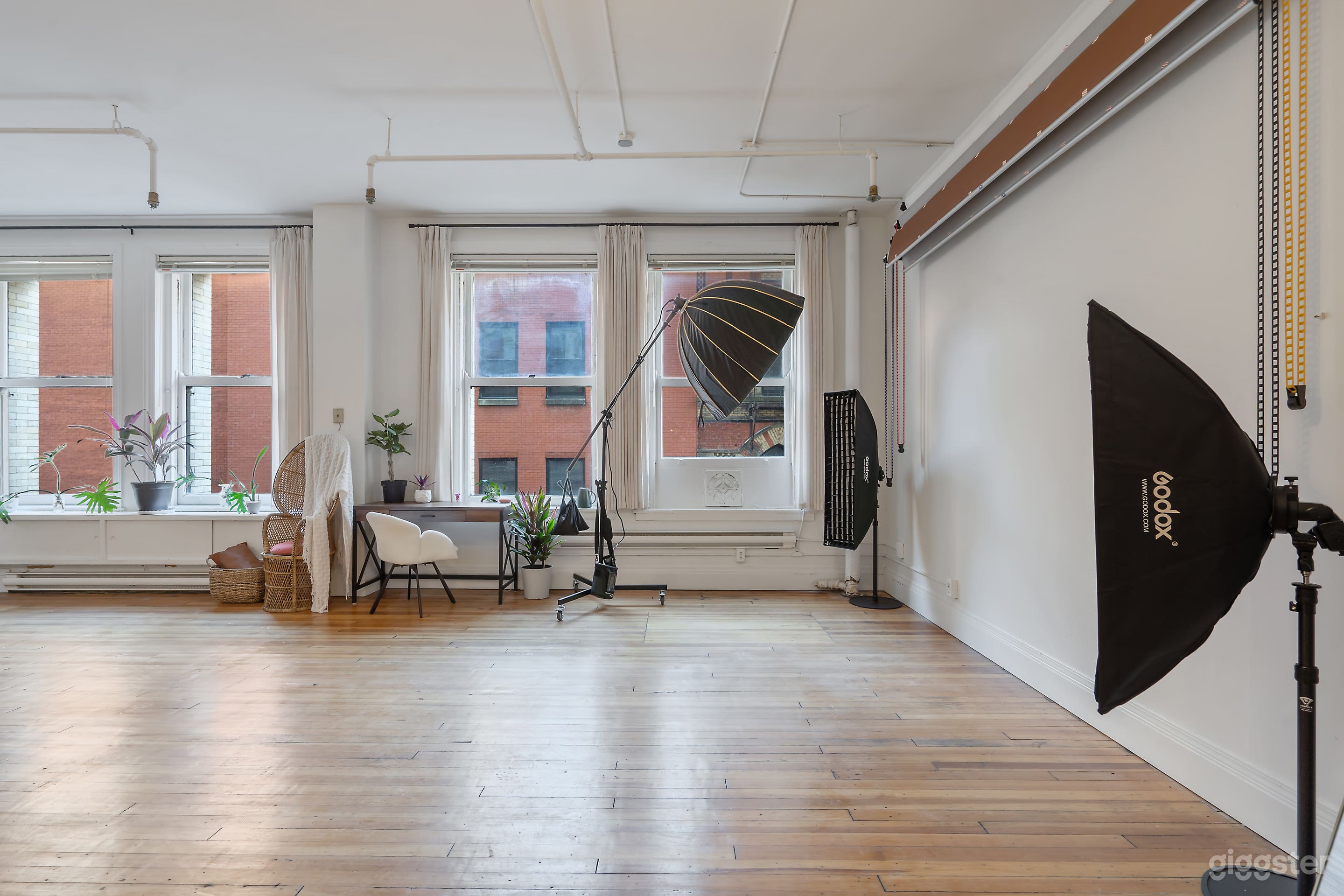Downtown Syracuse Photo and Podcast Studio Photo 2