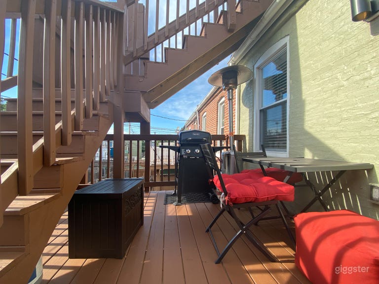  The 2nd floor den leads out to the two tier roof top deck 