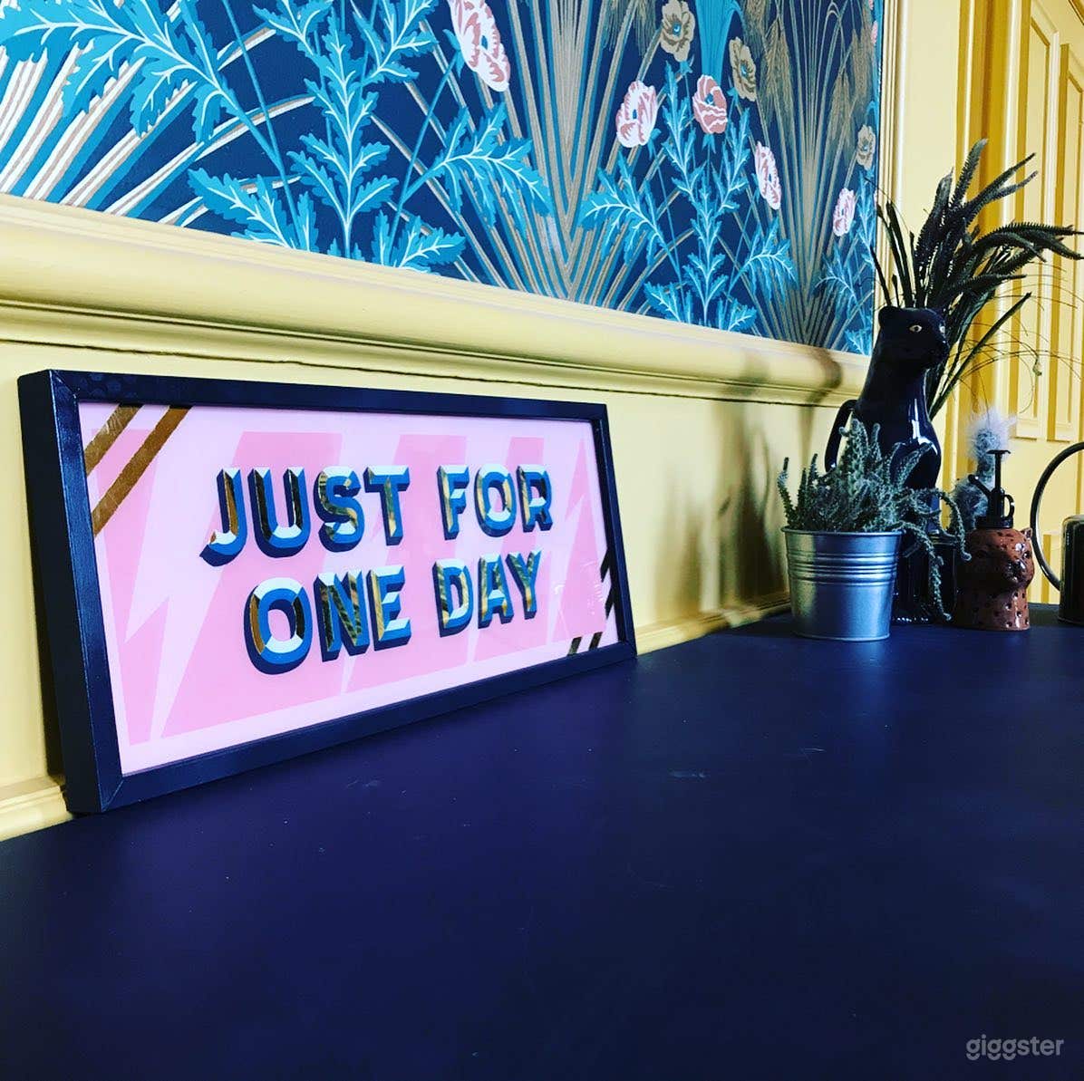 The Dining Room good for 20 pax Photo 4