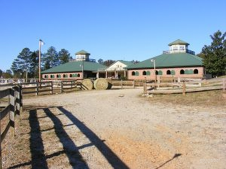  Serene Equestrian Outdoor Arena 300ftx150ft 