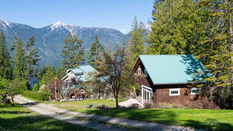  Kootenay Lakeside Sanctuary (Entire Property) 