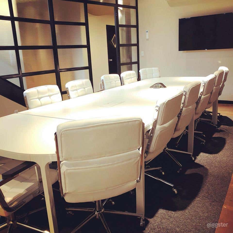 Conference Room B Photo 2