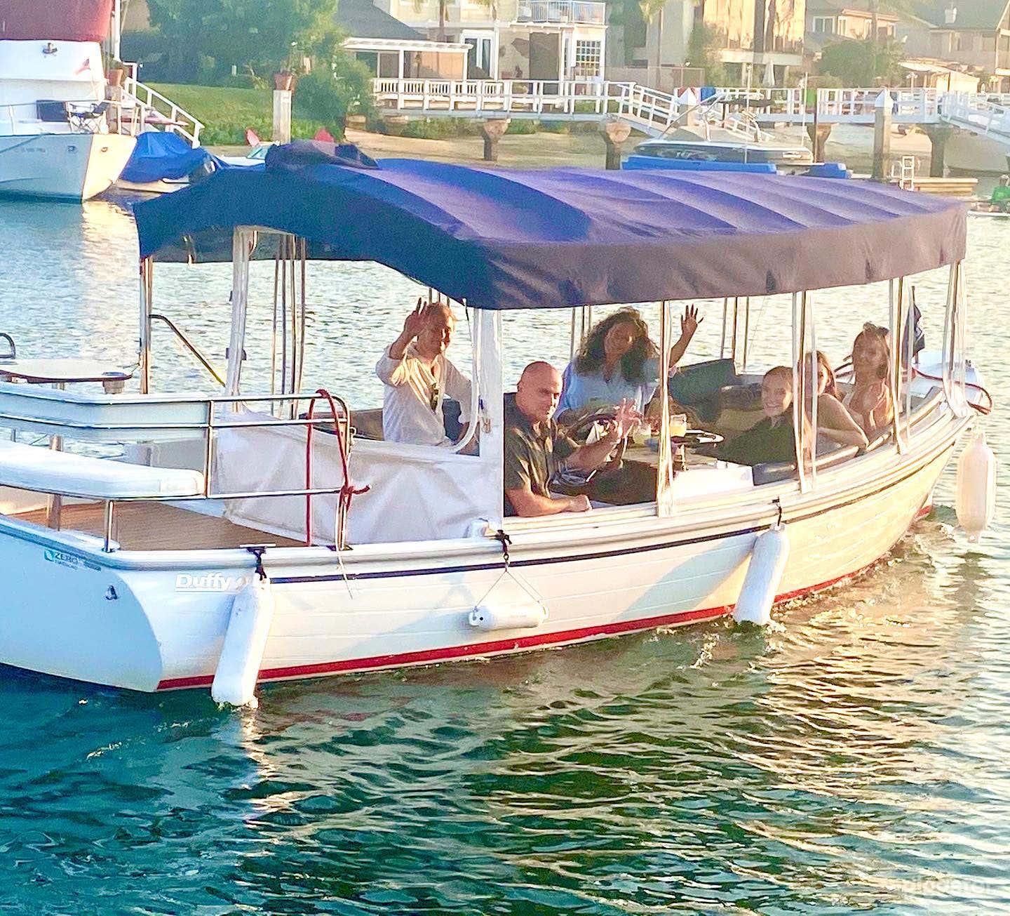 Holiday Duffy Boat Rental  Photo 4