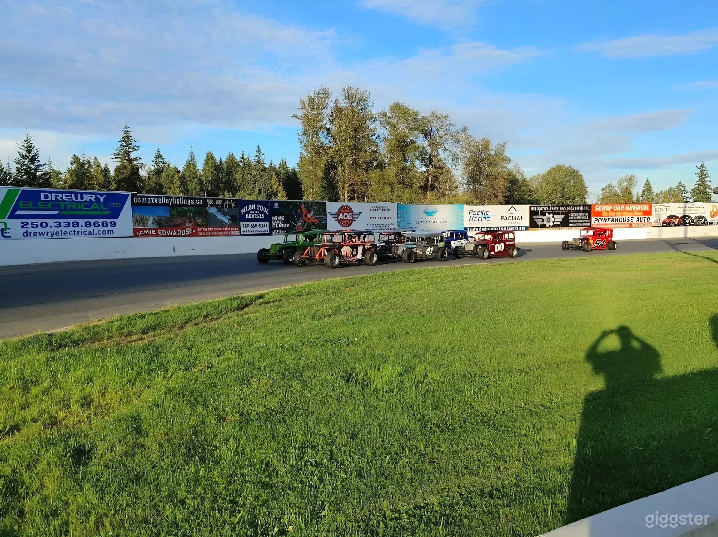 Motorsports Venue with Track &amp; Event Space Photo 2