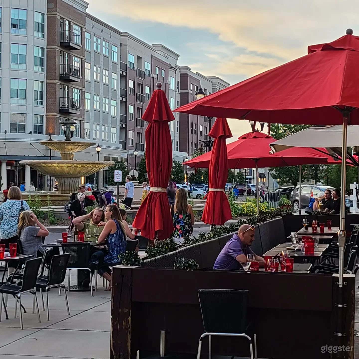  Chic &amp; Sophisticated Restaurant in SouthGlenn Photo 4