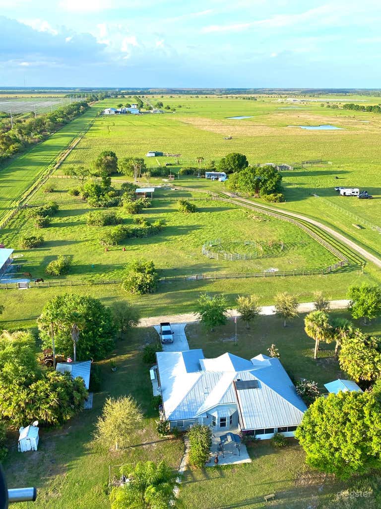  Sunniland Ranch Airport  
