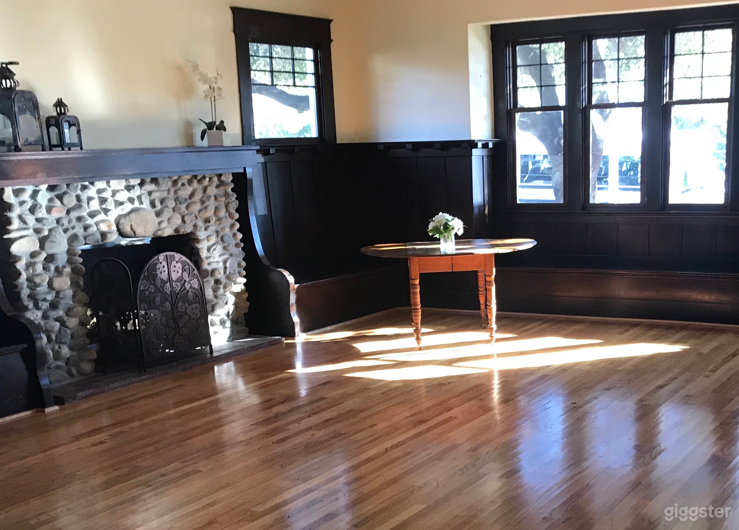 A Quaint Venue for Perfect Gatherings in the Valley of Hearts Delight Photo 2