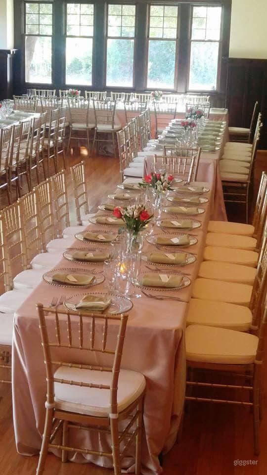  A Quaint Venue for Perfect Gatherings in the Valley of Hearts Delight 