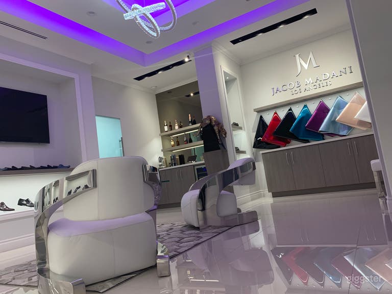  Luxury Footwear Showroom/Boutique 