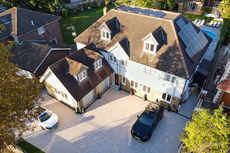  Emerson Park Villa, Heated Pool, Hot Tub, Cinema 