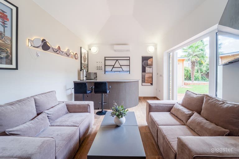  Emerson Park Villa, Heated Pool, Hot Tub, Cinema 