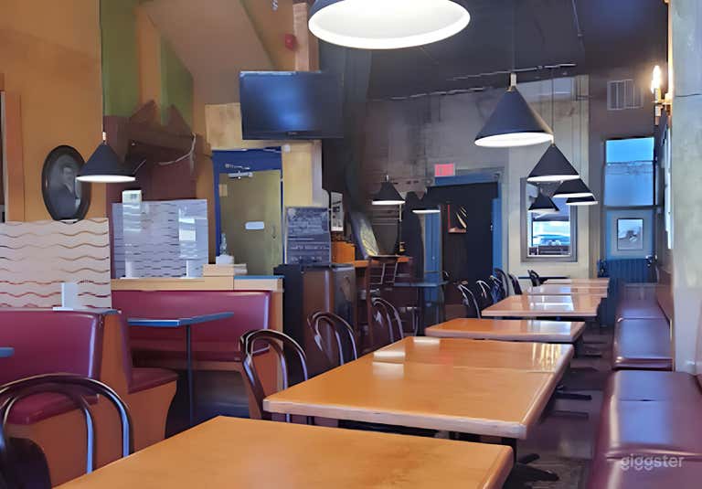  Bella's Bistro Dining Room 