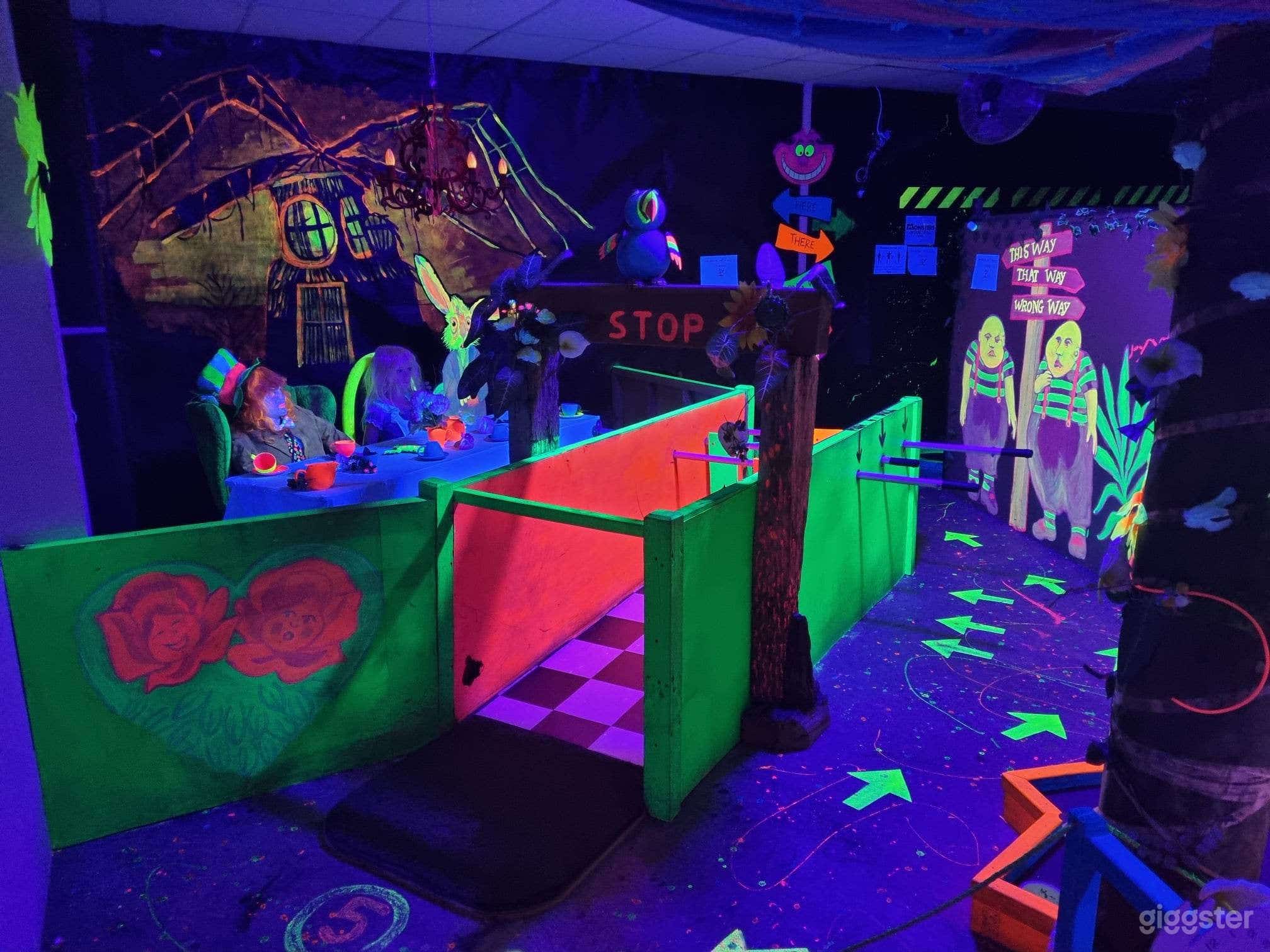 Indoor Mini Golf Photo 4