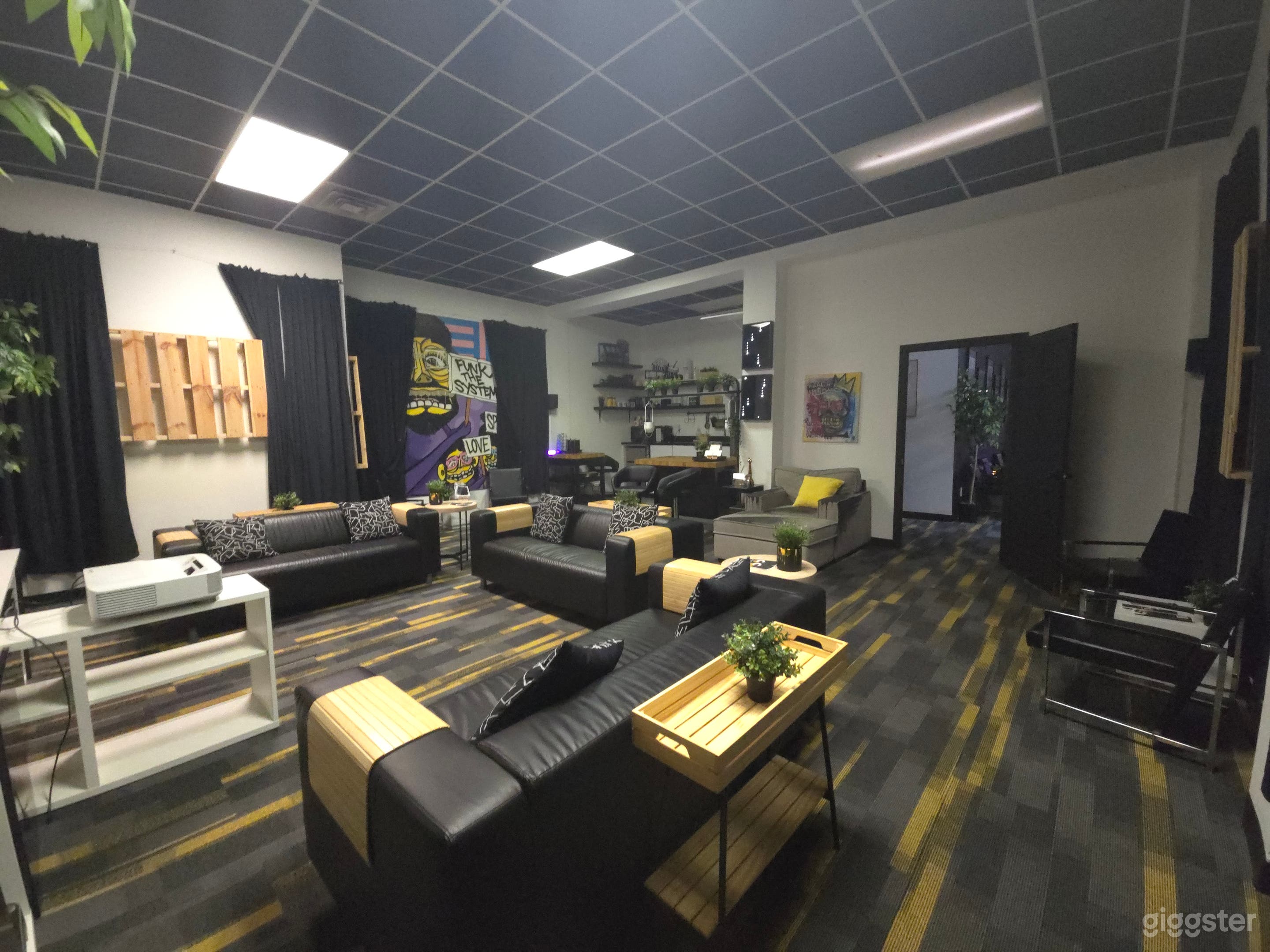 Screening Room w/ Kitchenette | Creative Studios + Shop Photo 3