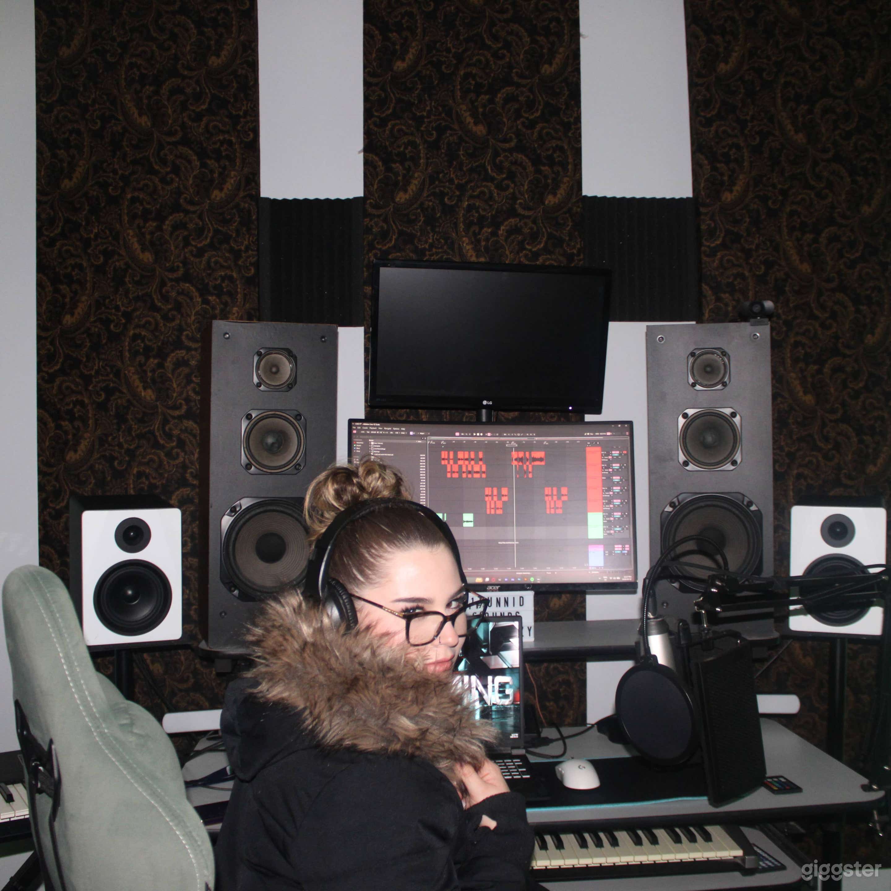Music Studio for Recording Photo 2