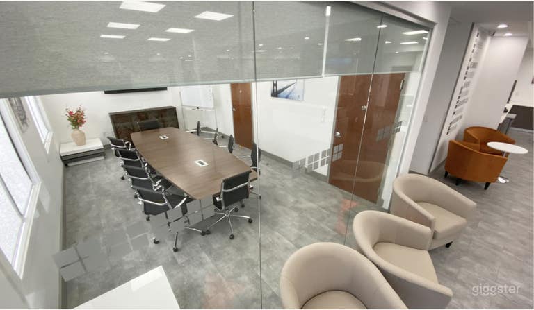  Modern Lounge for Corporate Meetings & Workshops 