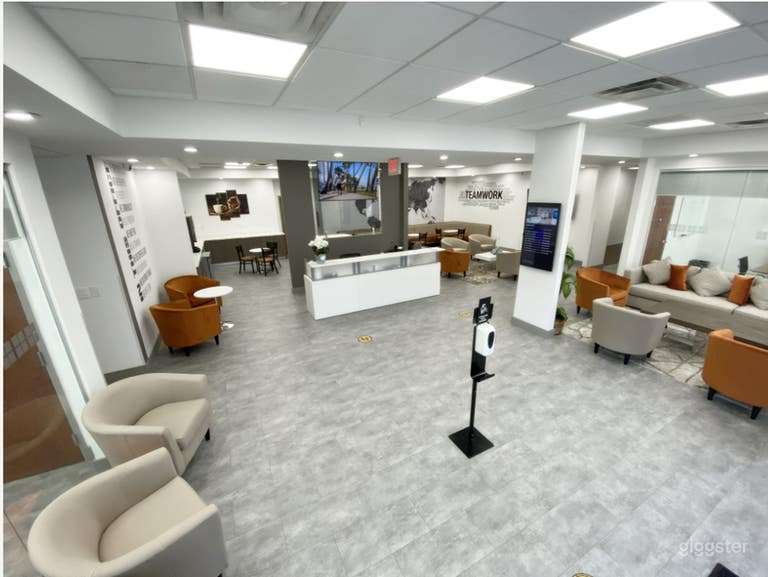  Modern Lounge for Corporate Meetings & Workshops 