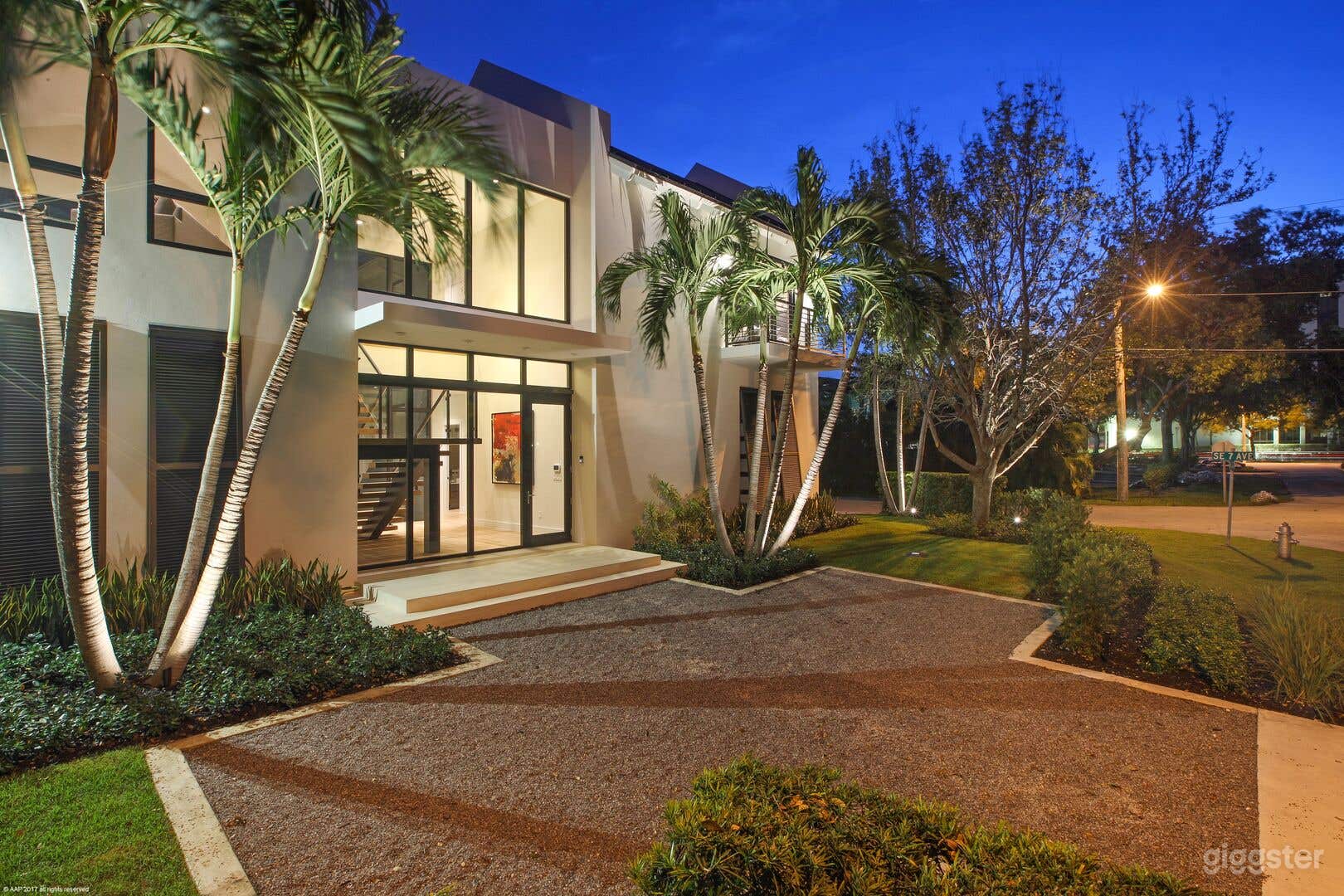 #803 A Luxurious 4-bedroom, 4-bathroom residence in Delray Photo 4