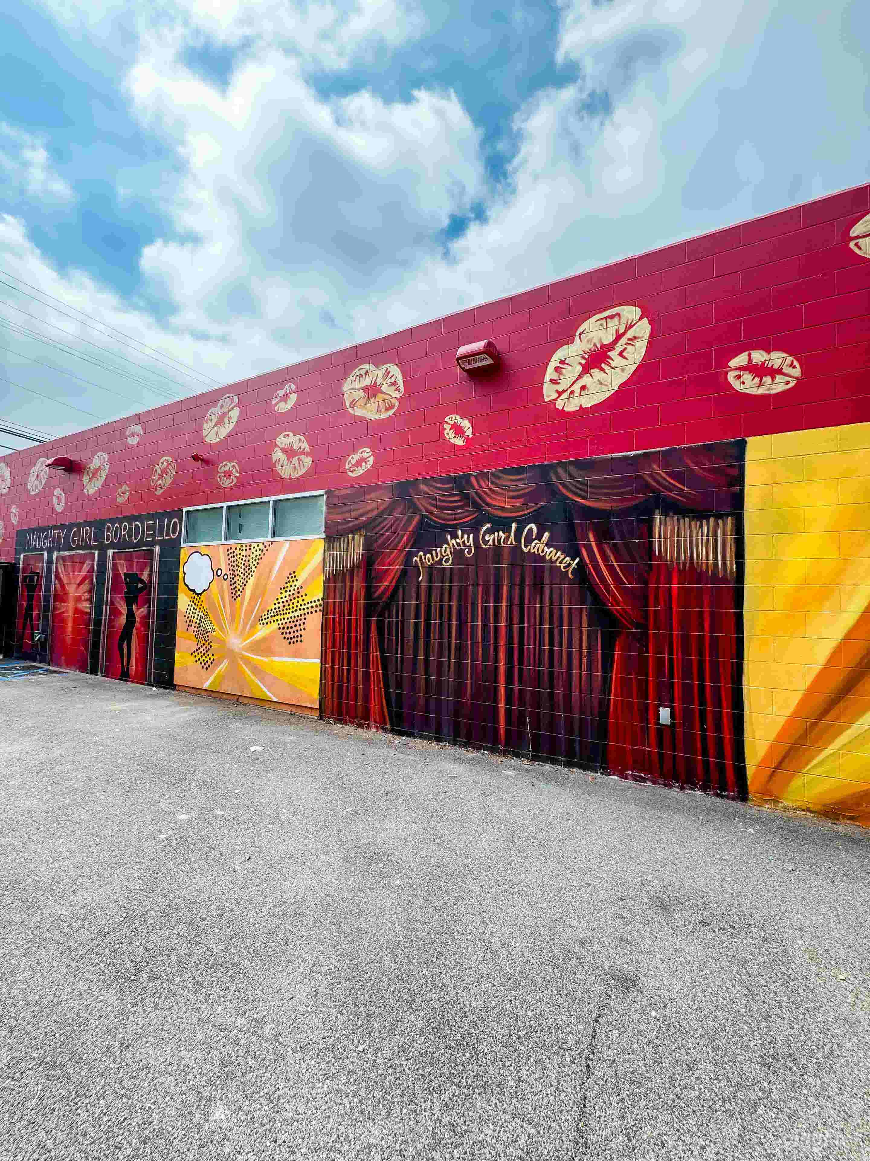 LA’s Ultimate Photogenic Parking Lot Photo 2