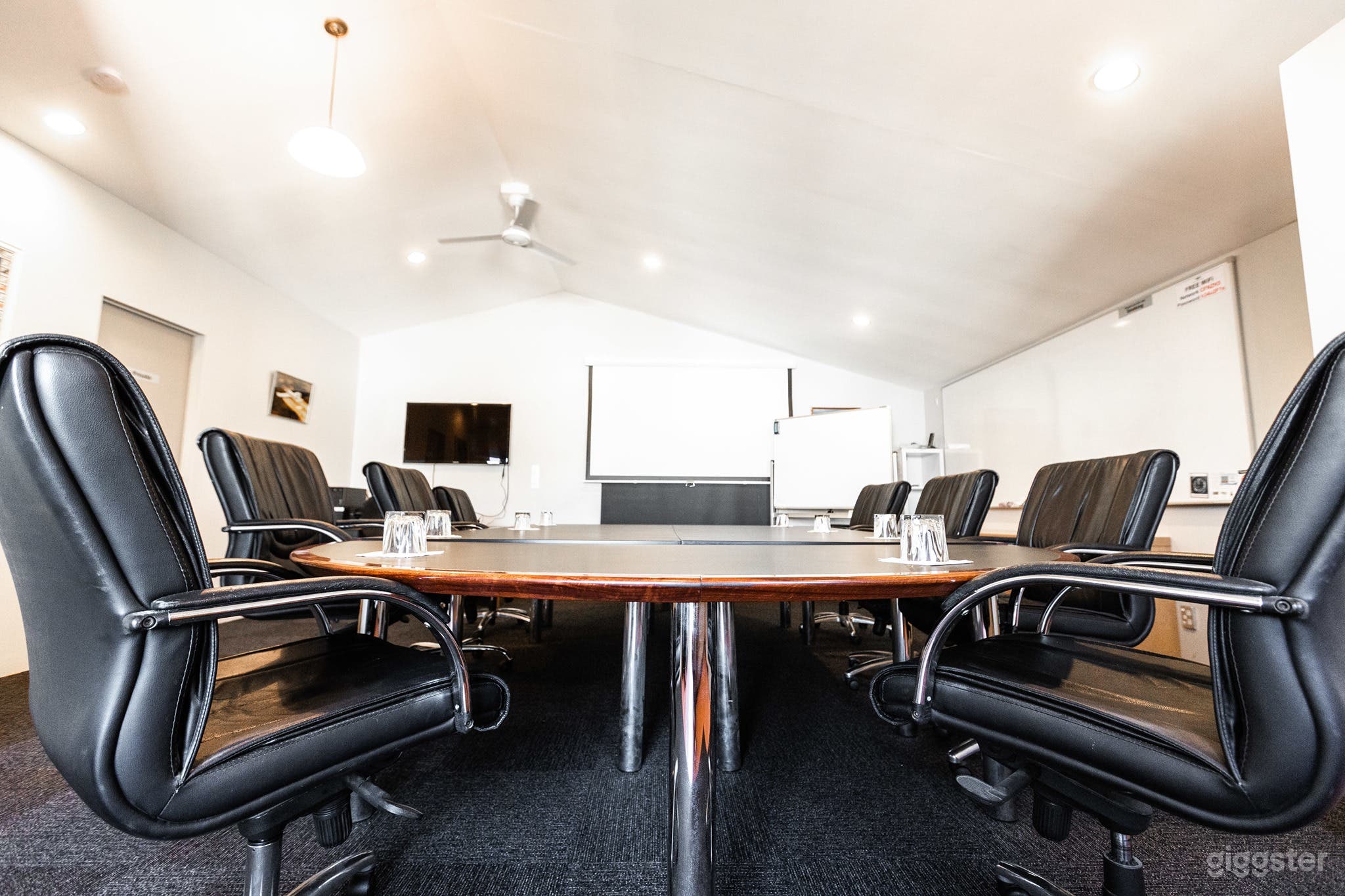 Briefing Conference Room Photo 1