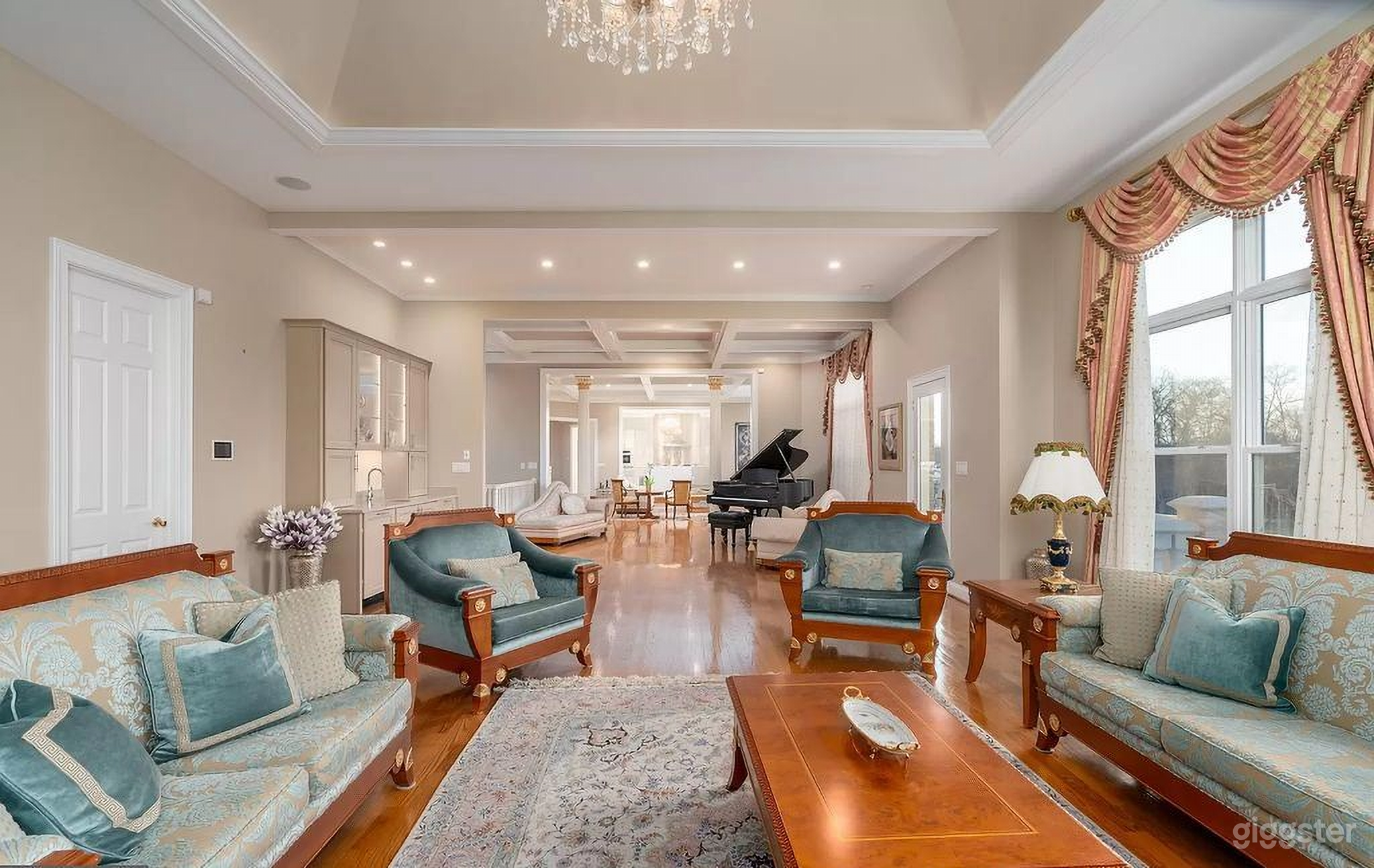 Majestic Manor Estate in Gaithersburg (Buyout) Photo 2